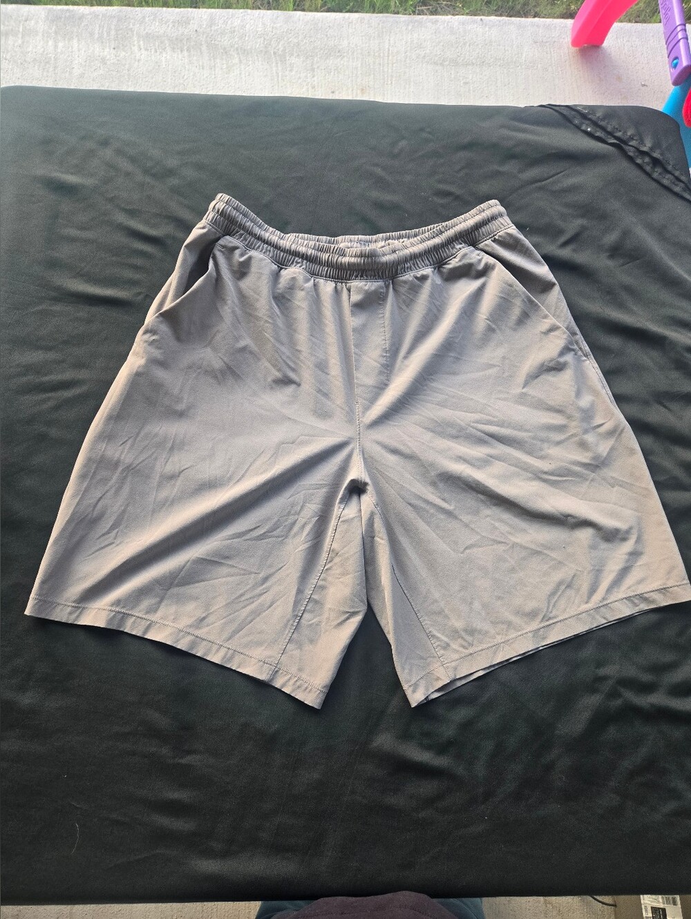 lululemon athletica Men's Athletic Shorts - Gray